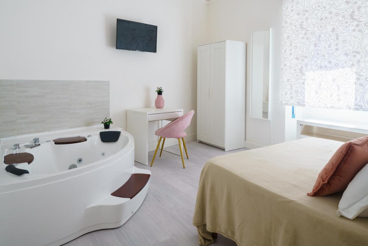 Atena Rooms كالياري المظهر الخارجي الصورة